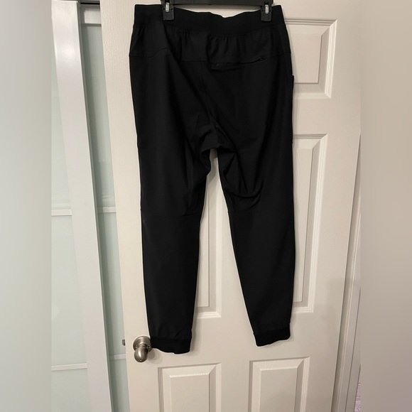 Lululemon men’s joggers size Large - Picture 2 of 4